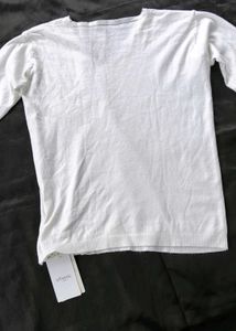 Classic White V-Neck Long Sleeve Top