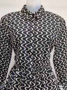 Chic Black &amp; White Wave Print Dress