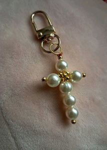 Elegant Pearl Cross Keychain
