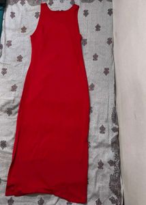 Chic Red Sleeveless Midi Dress