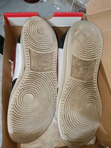 Nike Court Borough Sneakers