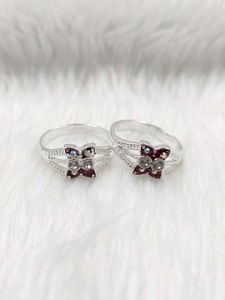 Elegant Silver Toe Rings with Stone