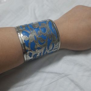 Heavy work hand cuff