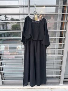 Chic Black Cold Shoulder Maxi Dress