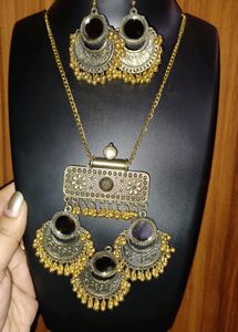 Golden Jewellery Set
