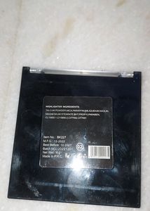 Bella Keen 4 Color   Highlighter Or Blusher