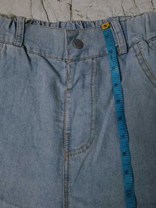 Light Wash Wide Leg Jeans size s,