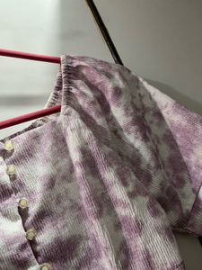 Chic Tie-Dye Button-Up Blouse