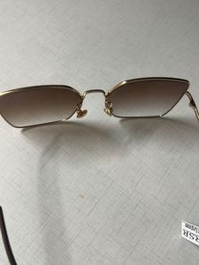 Stylish Geometric Frame Sunglasses