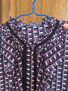 Chic Geometric Print Ruffle Blouse
