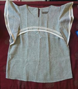 Grey ruffle top