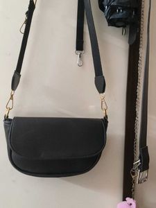 Adjustable Chic Black Shoulder Bag
