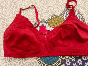 Red 🍒 Bra