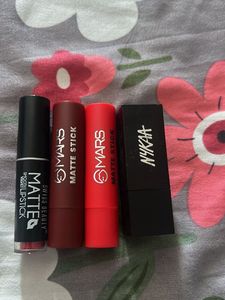 Set of 4 Matte Lipsticks