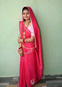 Beautiful Pink &amp; Gold Saree
