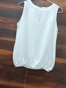 Hot 🔥 White Top