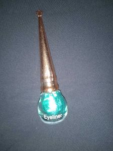 Green Eyeliner