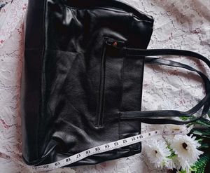 Chic Black Faux Leather Tote Bag
