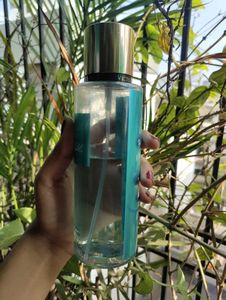 Victoria's Secret Perfume (Aqua Kiss)
