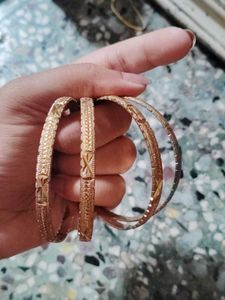Set of 4 Golden Bangles