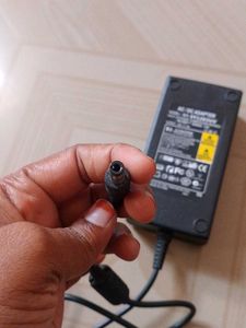 AC/DC Power Adapter