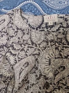 Elegant Paisley Print Blouse