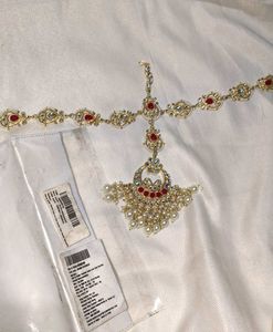 Elegant Pearl &amp; Stone Maang Tikka matha patti