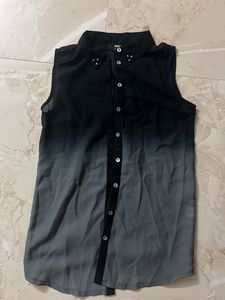 Sleeveless Ombre Collared Shirt