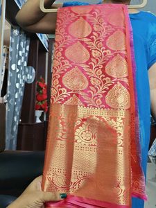 Vibrant Pinkish dual tone &amp; Gold Brocade Saree