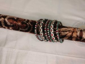 Embellished Bangles Set