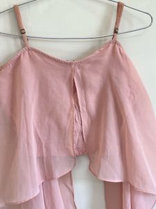 peach flowy top