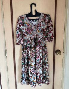 Floral Print V-Neck Kurta
