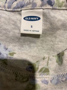 Old Navy White Floral Top Alone