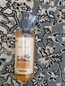 Khadi India Sandalwood & Honey Body Wash