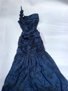 Elegant Navy Ruched One-Shoulder Dress