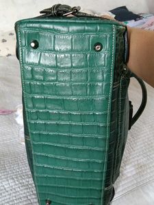 Pure leather Stylish Green Croc Embossed Handbag