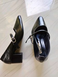 Chic Black Block Heel Mary Janes