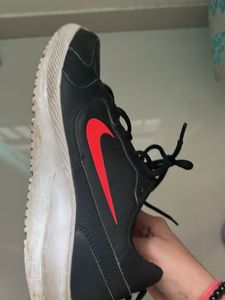 Nike Toods- Women's Black Running Shoes- UK 5