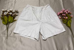 White Wide Leg Pleated Shorts