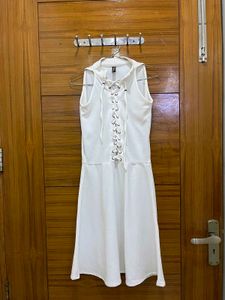 White Sleeveless Lace-Up Dress with Hood