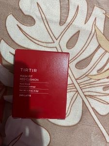 Tirtir cushion Foundation In Shade 24n Latte