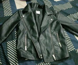 Zed black leather jacket for women(fixed price)