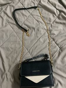 Chic Black & Cream Chain Strap Shoulder Bag