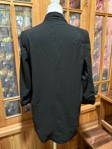 Chic Black Blazer with gathered sleeves