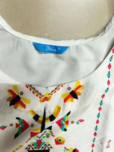 White Embroidered Kurta