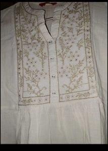 Elegant White Embroidered Kurta Tunic