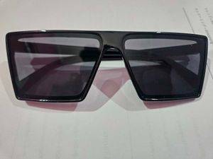 EYMEN Unisex Black Square Sunglasses