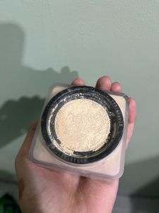 authentic Huda beauty easy bake
