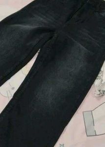 NEW WITH TAG| Black Whisker Wide-Leg Jeans | Siz