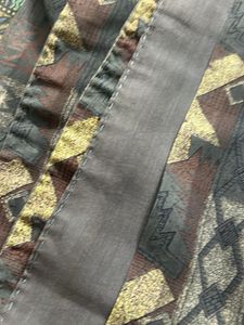 Elegant Grey Saree with Gold &amp; Maroon Accents